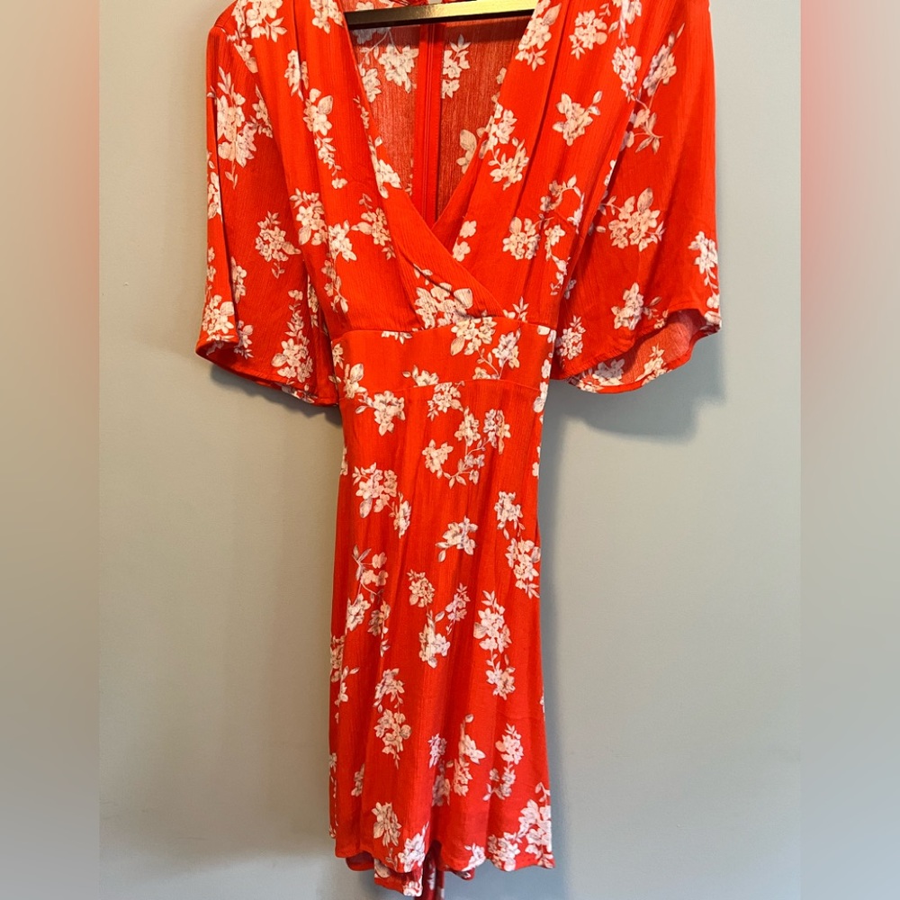 Beautiful summer dress. Dynamite. New. Medium